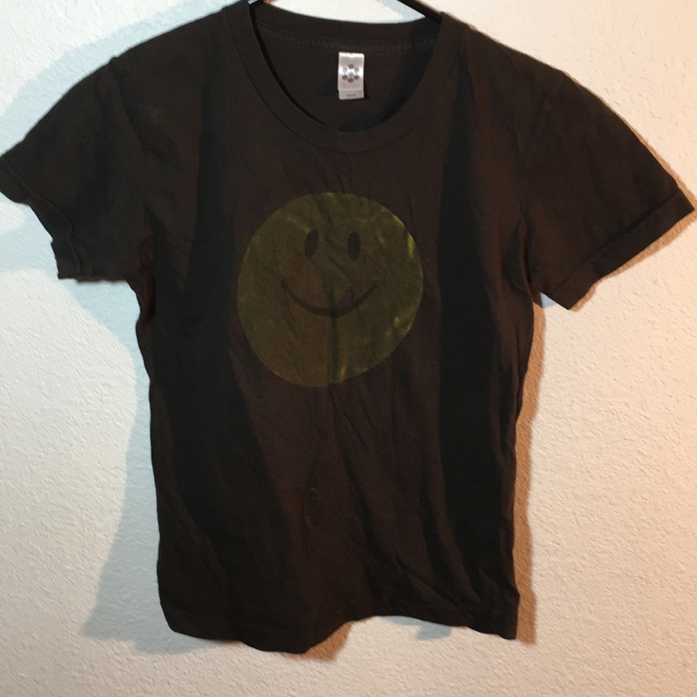 Classic Girl black t shirt